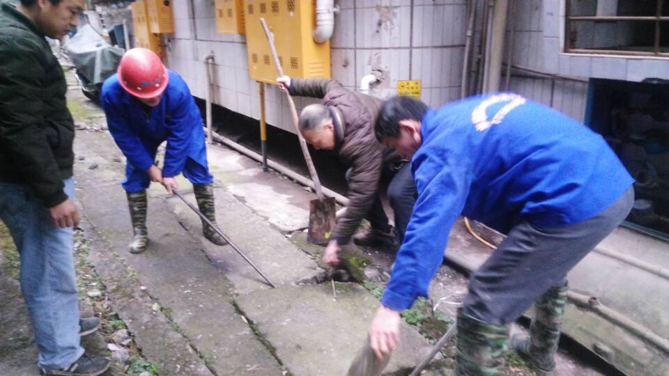 库车清掏化粪池、管道疏通一站式服务<高效><技术><可靠>